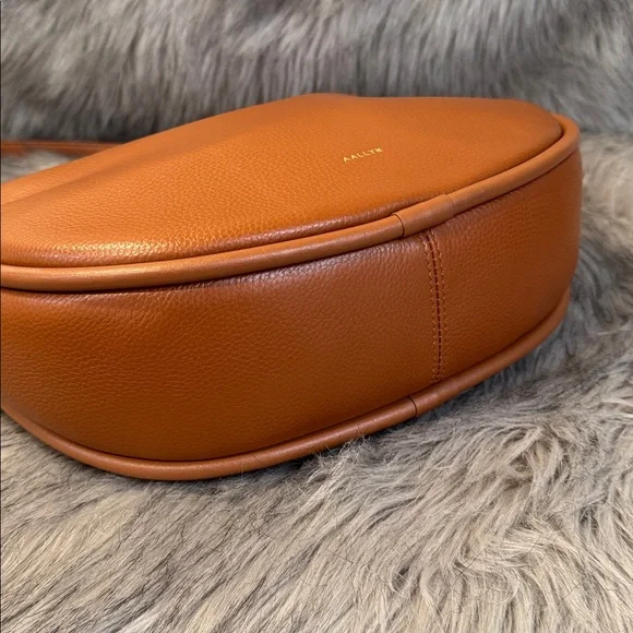 AALLYN Brown Leather Crossbody Bag - Picture 6 of 7